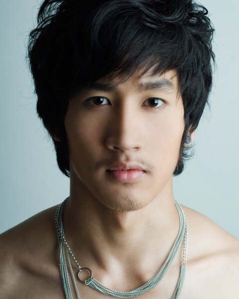 ไนกี้ นิธิดล