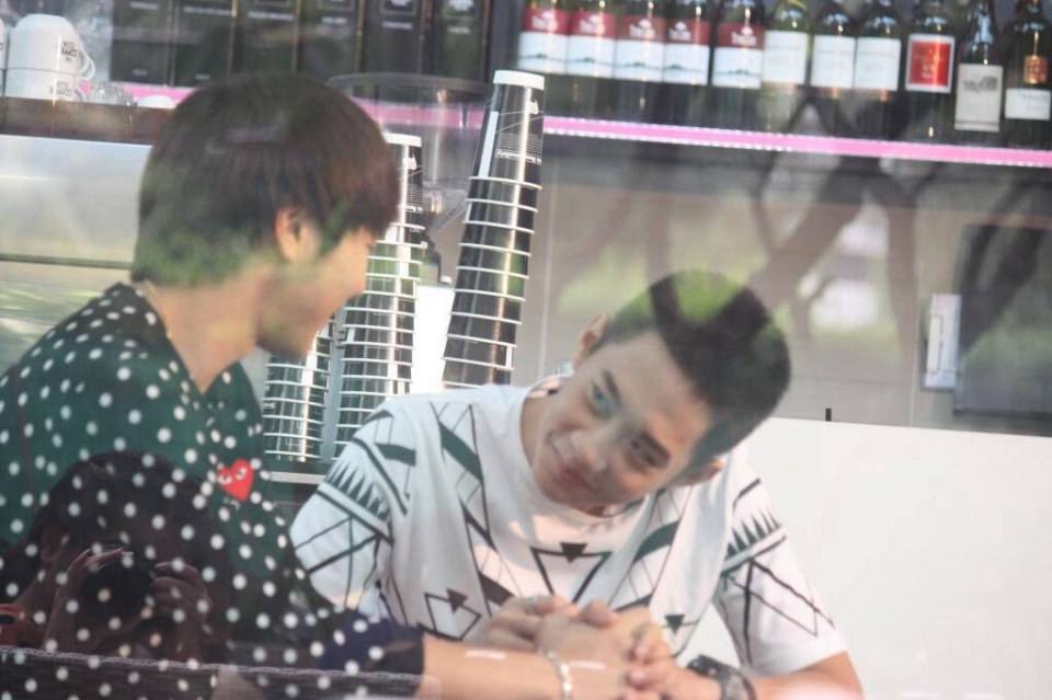 สองงานรวมกัน ไวท์กัปตันน่ารักมาก