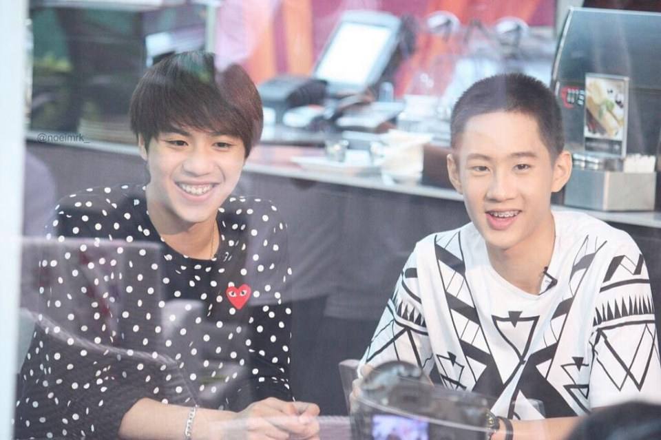 สองงานรวมกัน ไวท์กัปตันน่ารักมาก