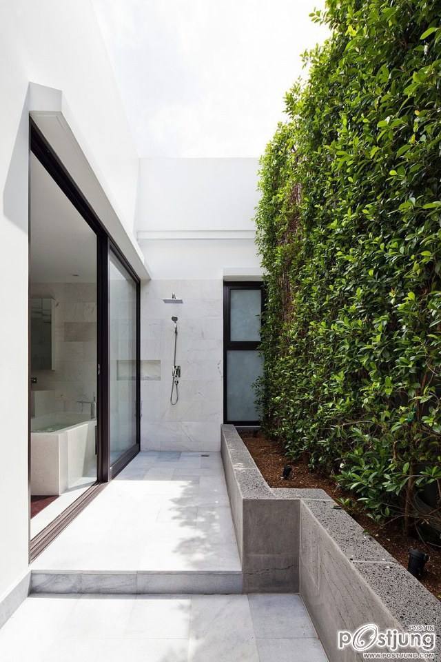 Thao Dien House by MM ++ Architects