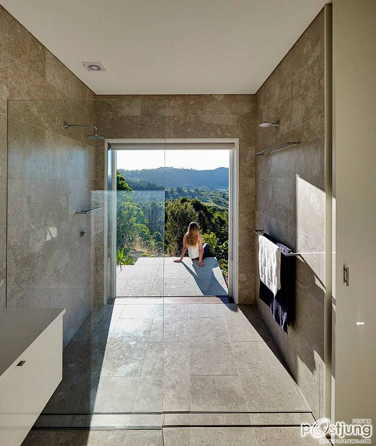 Coorabell Residence by Zaher Architects