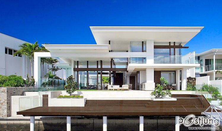 Mooloolah House by Gerald Smith