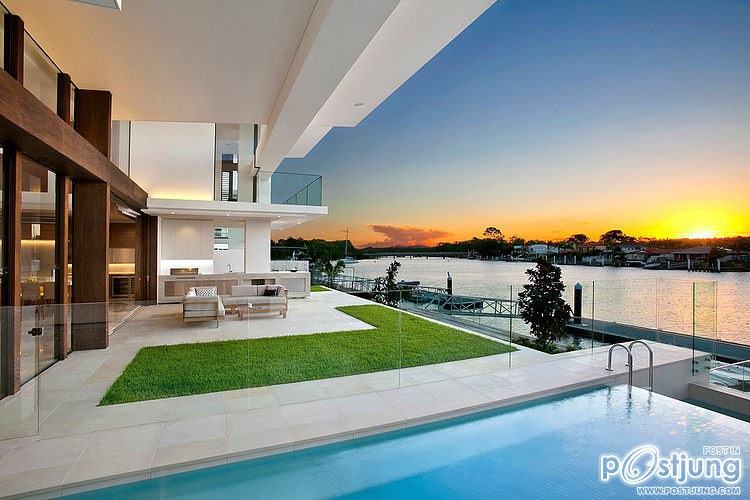 Mooloolah House by Gerald Smith