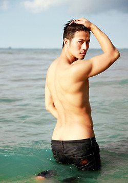 ถอดโชว์เรือนร่าง 621