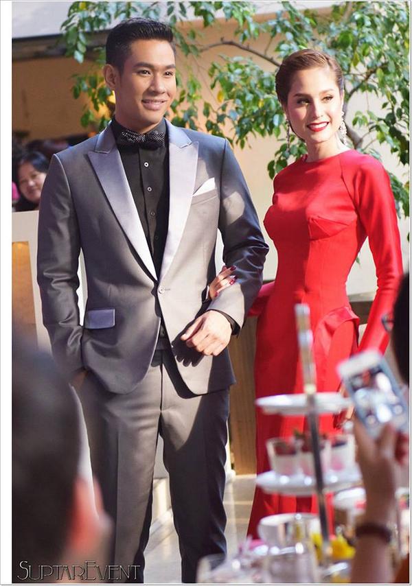 คู่จิ้น__อ๋อม-ขวัญ @งานเดินแบบการกุศล