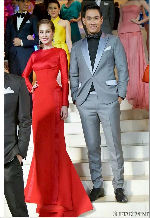 คู่จิ้น__อ๋อม-ขวัญ @งานเดินแบบการกุศล