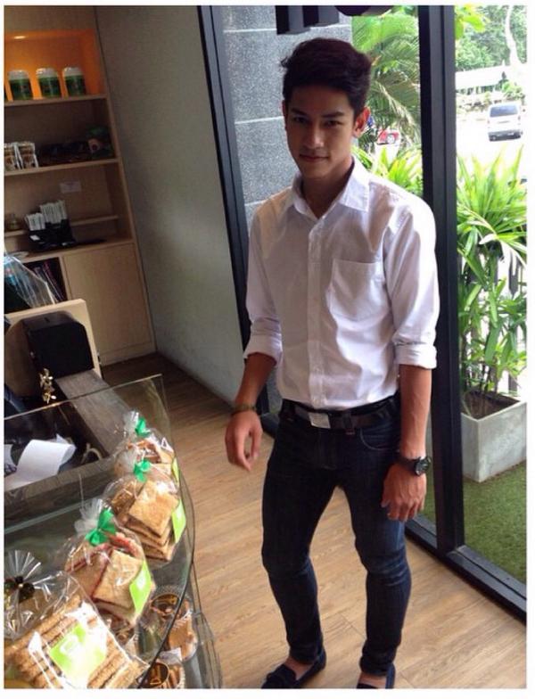 ฟ้อนต์ อัครินทร์ หนุ่มหล่อนักเทควันโดค่ะ