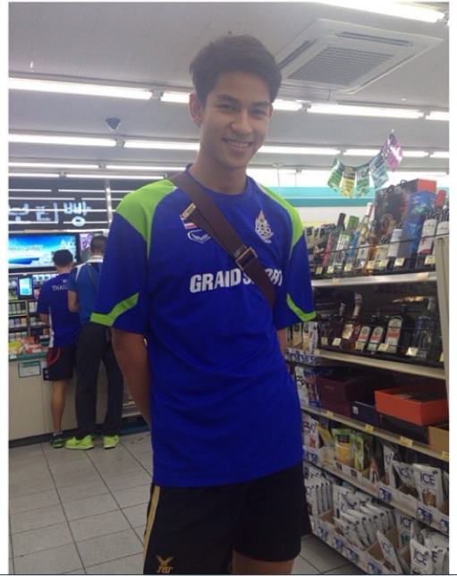 ฟ้อนต์ อัครินทร์ หนุ่มหล่อนักเทควันโดค่ะ