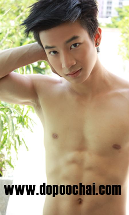 ตั้ม ศรันย์หนุ่มหล่อจาก ดูผู้ชาย หล่อใสน่าเจี๊ยะ