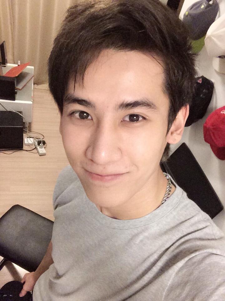 อนิจา บ้าแท้ๆข้อย.หลงมักเขาทังที่เฮาบ่เคยฮู้จักเขาเลยจักหน่อย,Au Jun