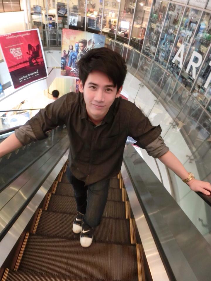 อนิจา บ้าแท้ๆข้อย.หลงมักเขาทังที่เฮาบ่เคยฮู้จักเขาเลยจักหน่อย,Au Jun