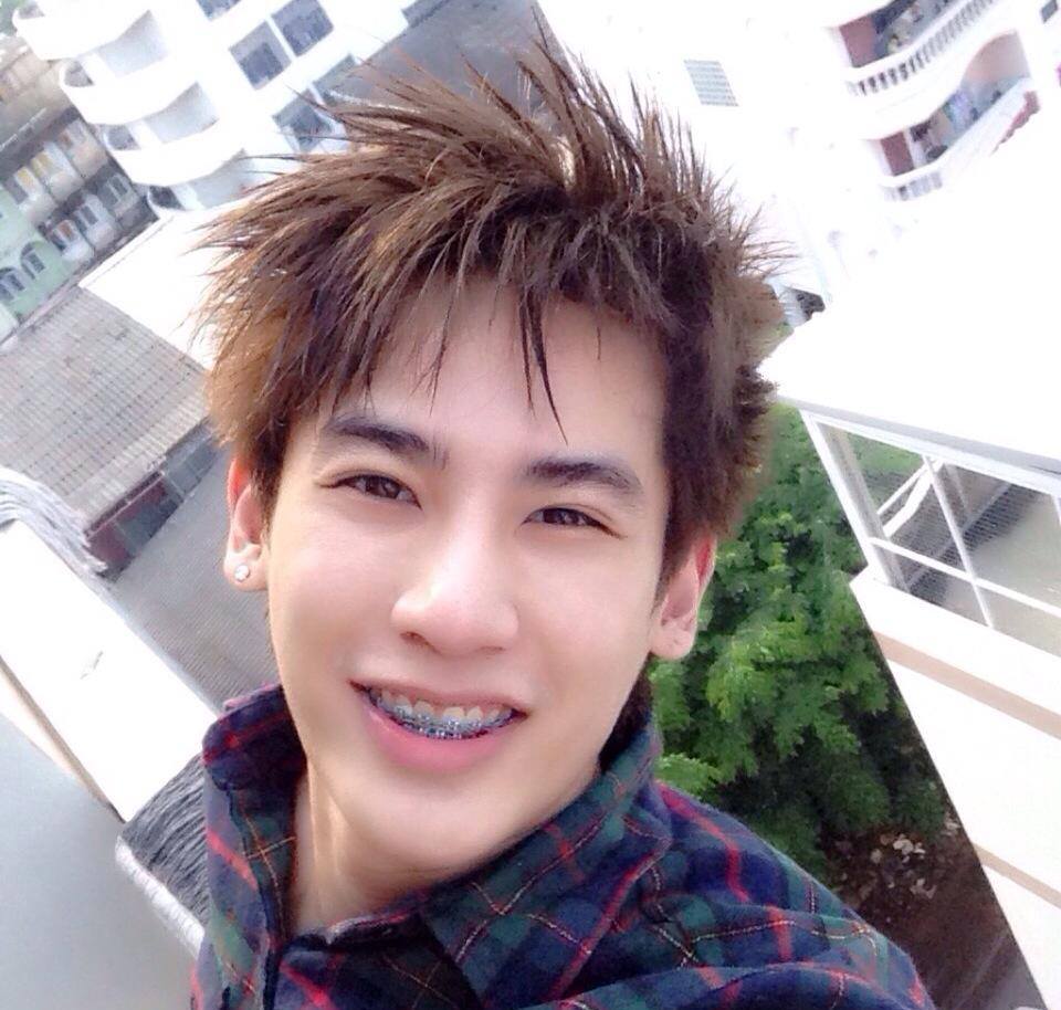 อนิจา บ้าแท้ๆข้อย.หลงมักเขาทังที่เฮาบ่เคยฮู้จักเขาเลยจักหน่อย,Au Jun