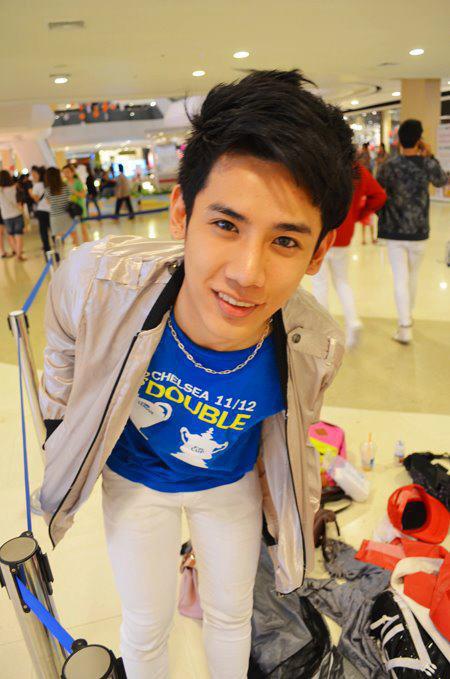 อนิจา บ้าแท้ๆข้อย.หลงมักเขาทังที่เฮาบ่เคยฮู้จักเขาเลยจักหน่อย,Au Jun