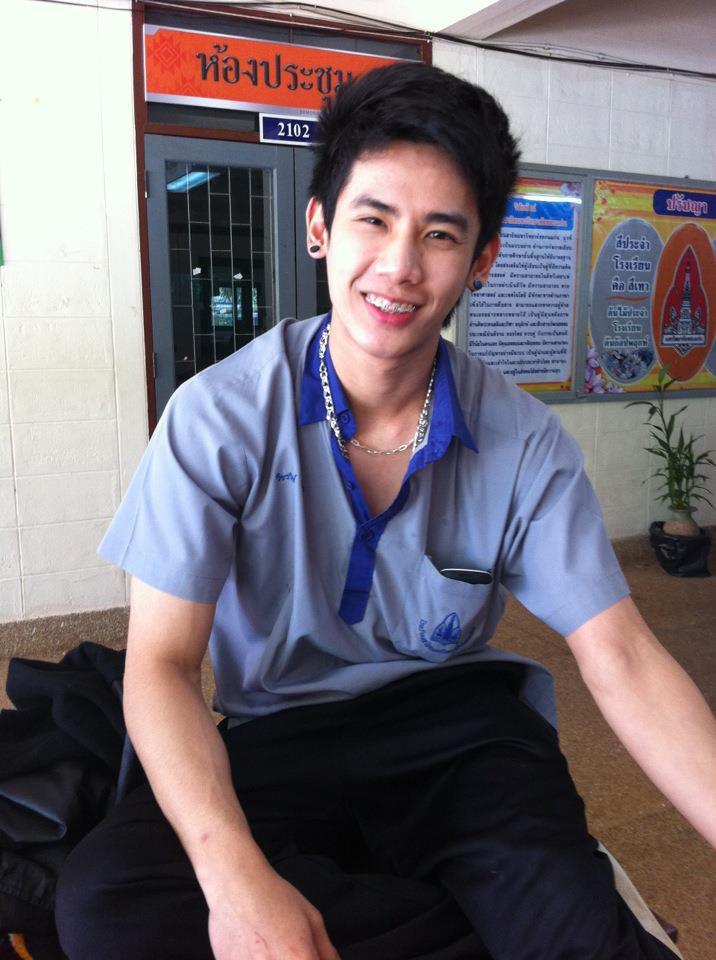อนิจา บ้าแท้ๆข้อย.หลงมักเขาทังที่เฮาบ่เคยฮู้จักเขาเลยจักหน่อย,Au Jun