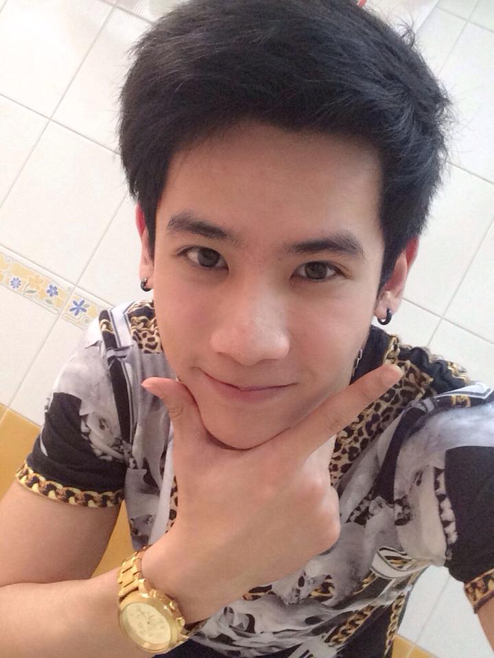 อนิจา บ้าแท้ๆข้อย.หลงมักเขาทังที่เฮาบ่เคยฮู้จักเขาเลยจักหน่อย,Au Jun