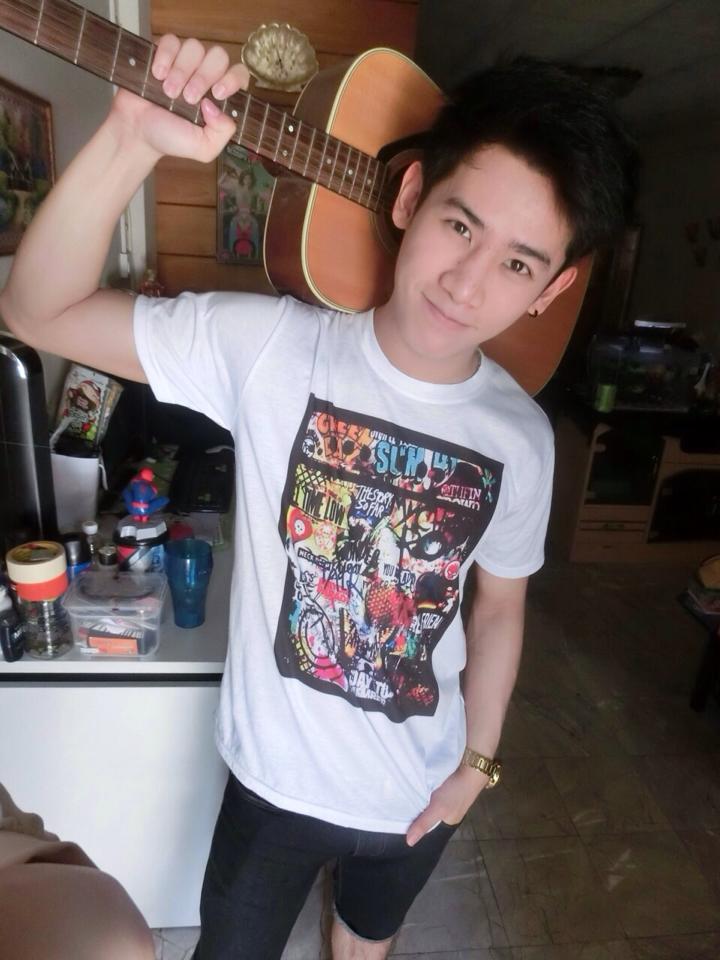 อนิจา บ้าแท้ๆข้อย.หลงมักเขาทังที่เฮาบ่เคยฮู้จักเขาเลยจักหน่อย,Au Jun
