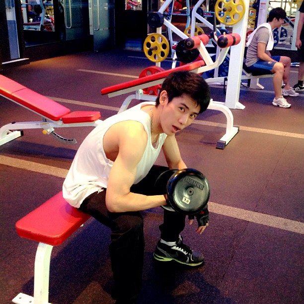 อนิจา บ้าแท้ๆข้อย.หลงมักเขาทังที่เฮาบ่เคยฮู้จักเขาเลยจักหน่อย,Au Jun