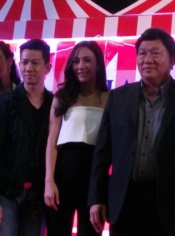 สื่อ+เเฟนคลับ รุมบูธ อั้ม พัชราภา กับธุรกิจใหม่ Aurum By Patchrapa พี่อั้มหน้าเด็กมากๆ!!