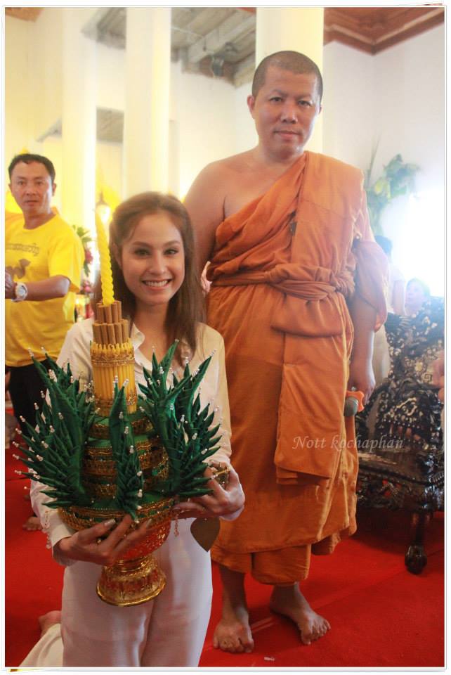 Pic__ขวัญ อุษามณี_เดินสายทำบุญ พิธีเปิดโรงทาน/ทอดกฐินและยกช่อฟ้า/กิจกรรมเพื่อสังคม"ปันฝันปันยิ้ม"