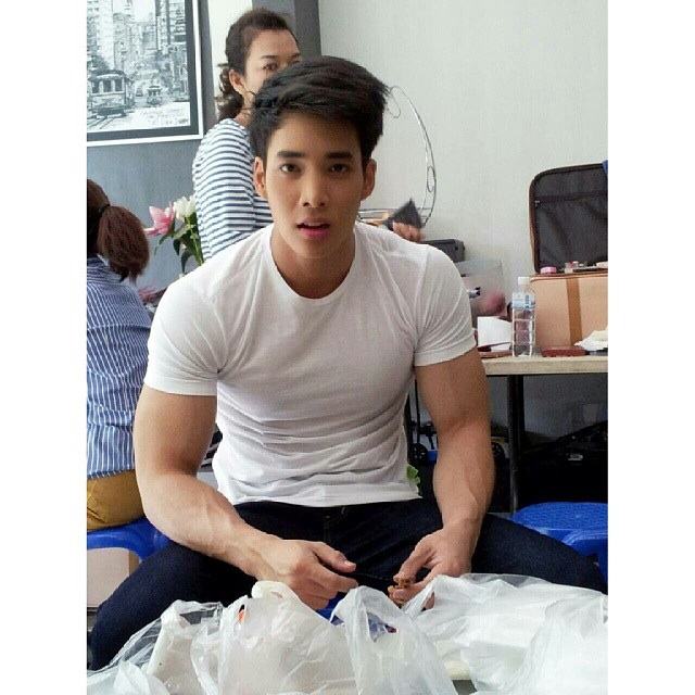 เด่นคุณ งามเนตร