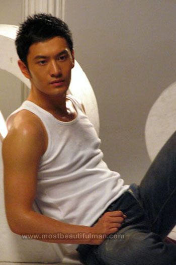 Huang Xiaoming หวง เสี่ยวหมิง พระเอกเรื่อง นางพญาผมขาว(ล่าสุด)