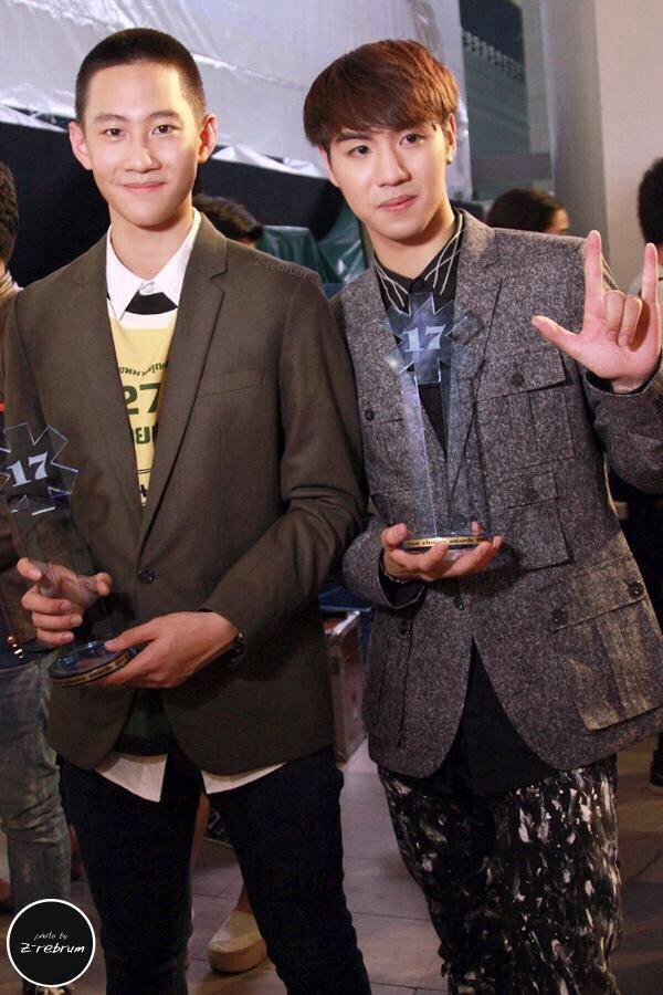 ดาวรุ่ง ไวท์กัปตัน