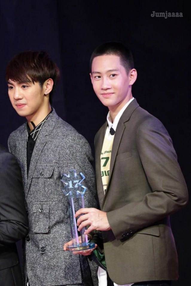 ดาวรุ่ง ไวท์กัปตัน