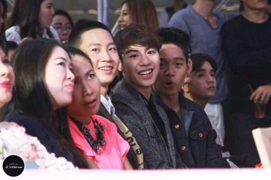 ดาวรุ่ง ไวท์กัปตัน