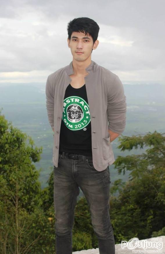 หนุ่มหล่อขอโชว์