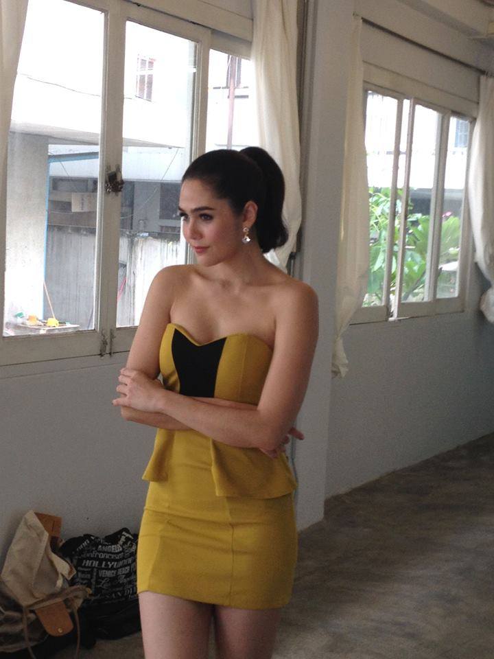 ชมพู่ อารยา @ เบี้องหลังถ่ายแบบนิตยสาร ชีวจิต
