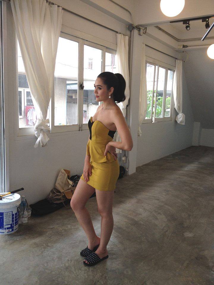 ชมพู่ อารยา @ เบี้องหลังถ่ายแบบนิตยสาร ชีวจิต