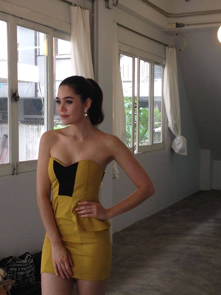 ชมพู่ อารยา @ เบี้องหลังถ่ายแบบนิตยสาร ชีวจิต