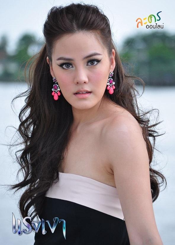 นางเอกเกรดA ช่อง3  ชมพู่vsเจนนี่