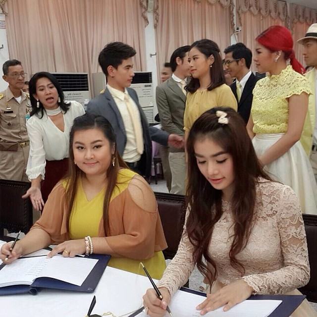 เก็บตก"กระแต อาร์สยาม"ไปร่วมลงนามถวายพระพร