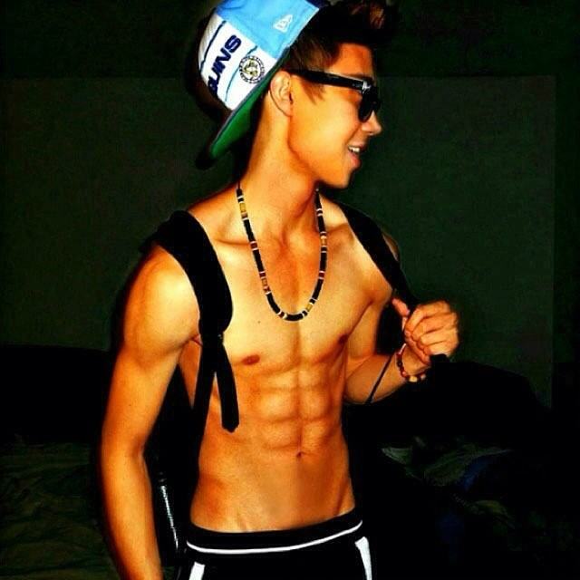 โอ้ย หล่อจริงๆ หนุ่มวัย 16 จากเบริคลี่ย์ ไทยแลนด์!!