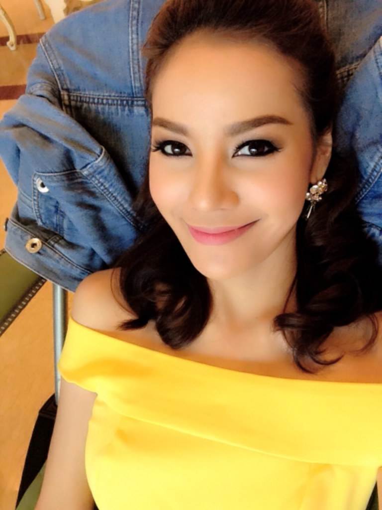 จันทร์จรี คู่เเข่ง พราว