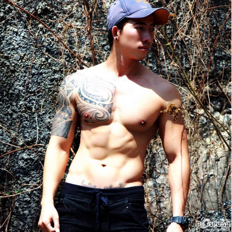 ถอดโชว์เรือนร่าง 648