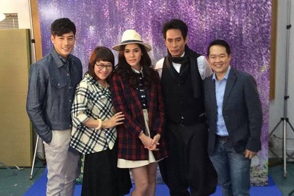 เบิร์ดธงไชย ซุปตาร์เบอร์1ตัวจริงลั่น ถ้าไม่ใช่ชมพู่และบรอดคาซ ป๋าไม่มีทางมาเล่นละครในรอบ20ปีเด็ดขาด!