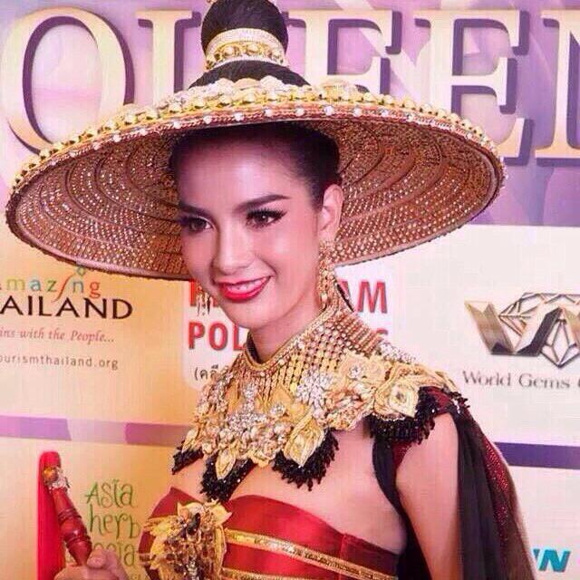 "นักรบของแผ่นดิน" ชุดประจำชาติไทยใน Miss International Queen 2014