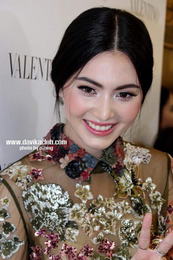 ใหม่ ดาวิกา "สวยคมไม่ธรรมดาจริงๆ" สวยอินเตอร์เลอค่ามากๆ