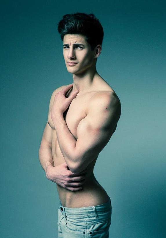 [ต้องแตก][ฉ18+][001] Alex Barber