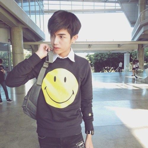 หนุ่มหน้าใสจาก ม.ดัง ได้ใจสาวๆ ไปเต็มๆ