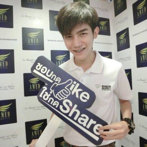 หนุ่มหน้าใสจาก ม.ดัง ได้ใจสาวๆ ไปเต็มๆ