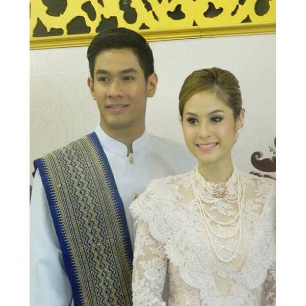 "อ๋อม - ขวัญ" ***ได้รับรางวัลศิลปินต้นแบบพัฒนาสังคม [ขอแสดงความยินดีด้วยค่ะ] ^__^