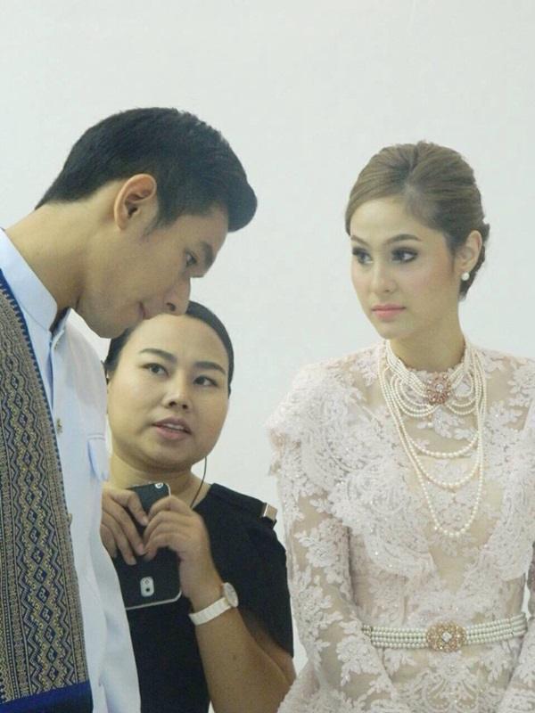 "อ๋อม - ขวัญ" ***ได้รับรางวัลศิลปินต้นแบบพัฒนาสังคม [ขอแสดงความยินดีด้วยค่ะ] ^__^