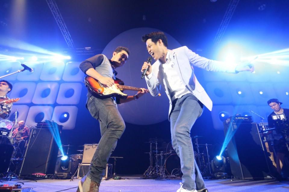 ตู่ภพธร หล่อมากกกกก @ "เล่นใหญ่" คอนเสิร์ต ที่ เชียงใหม่