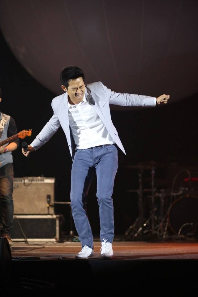 ตู่ภพธร หล่อมากกกกก @ "เล่นใหญ่" คอนเสิร์ต ที่ เชียงใหม่