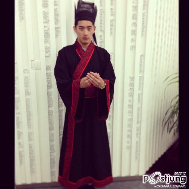 หนุ่มตี๋ KUEIYUANYUAN