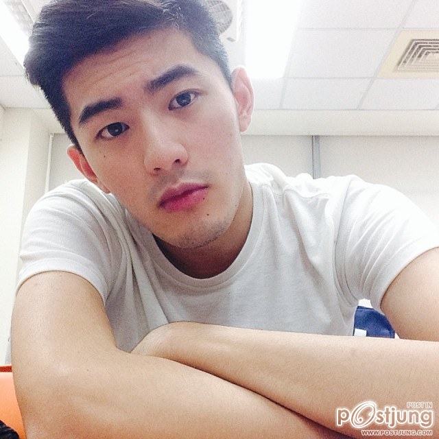 หนุ่มตี๋ KUEIYUANYUAN