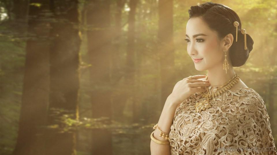 แต้ว-ณฐพร กับ ชุดไทยสวยงามอลังการแม่หญิงไทย